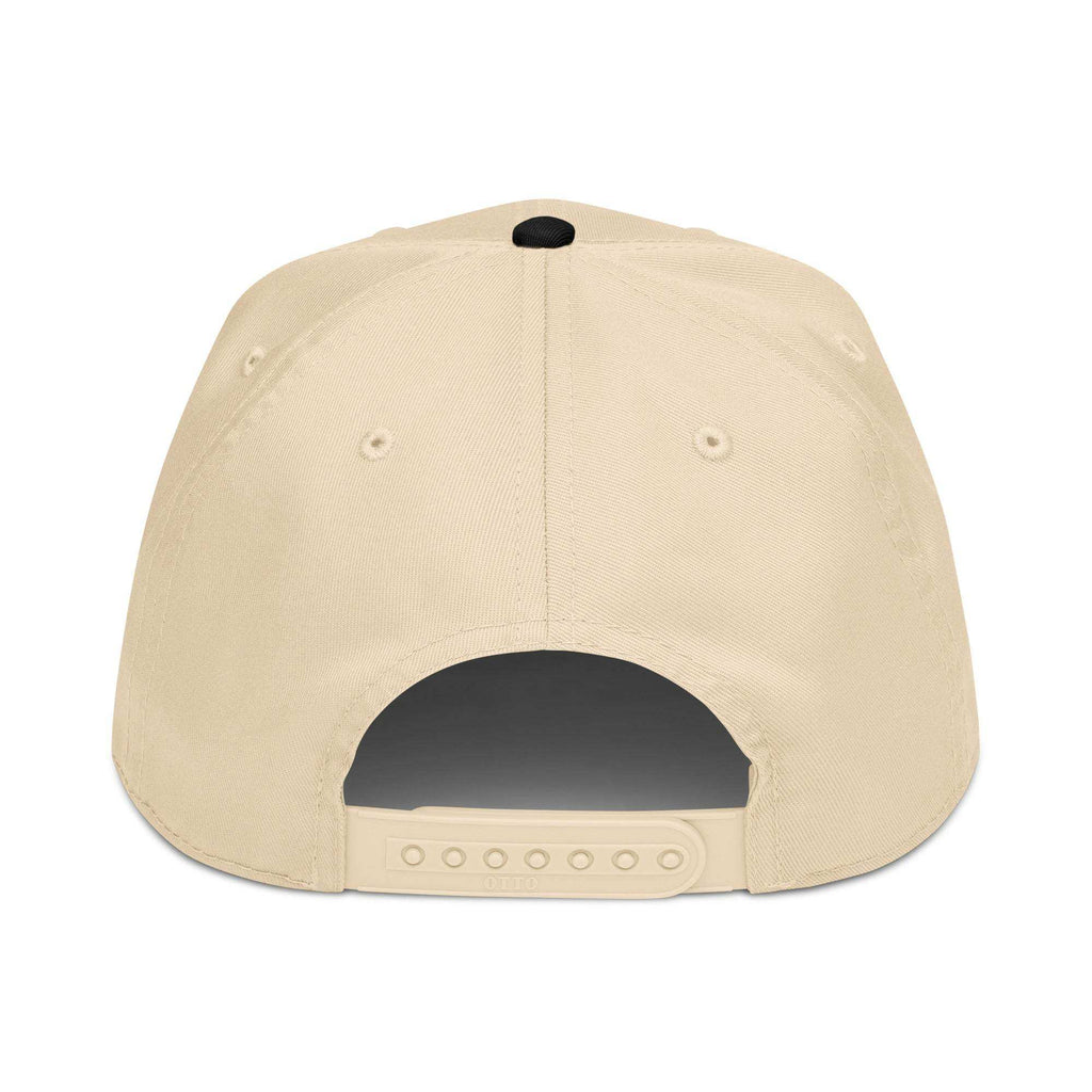 5 panel cap in beige cotton-blend fabric with structured panels, ventilation eyelets and adjustable snapback closure